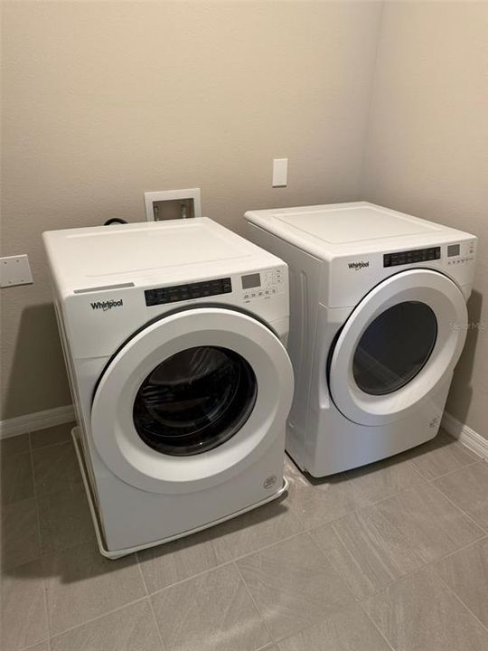 На продажу: $455,000 (3 спален, 2 ванн, 1668 Квадратных фут)