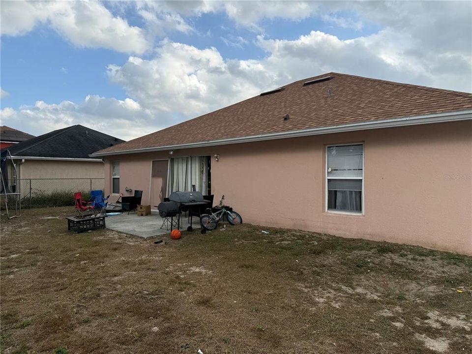 For Sale: $295,000 (3 beds, 2 baths, 1825 Square Feet)