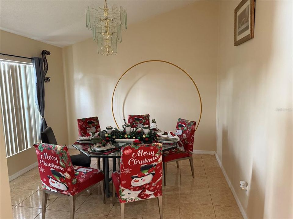 For Sale: $295,000 (3 beds, 2 baths, 1825 Square Feet)