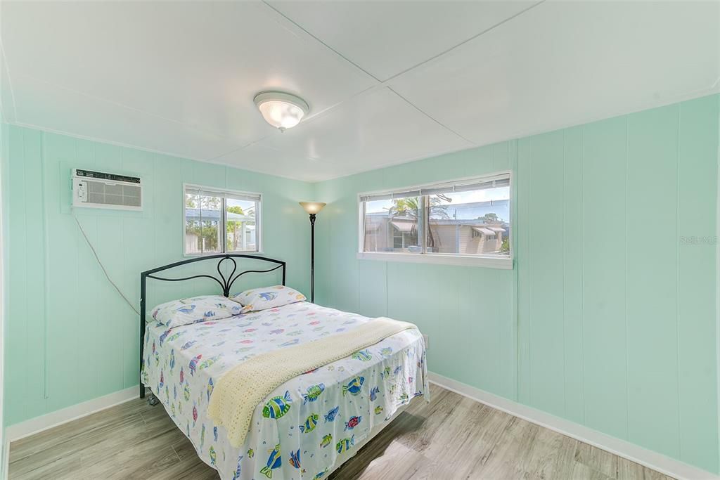 For Sale: $139,900 (3 beds, 2 baths, 720 Square Feet)