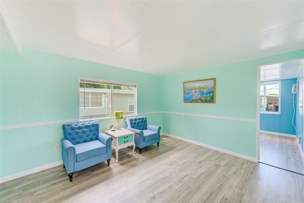 For Sale: $139,900 (3 beds, 2 baths, 720 Square Feet)