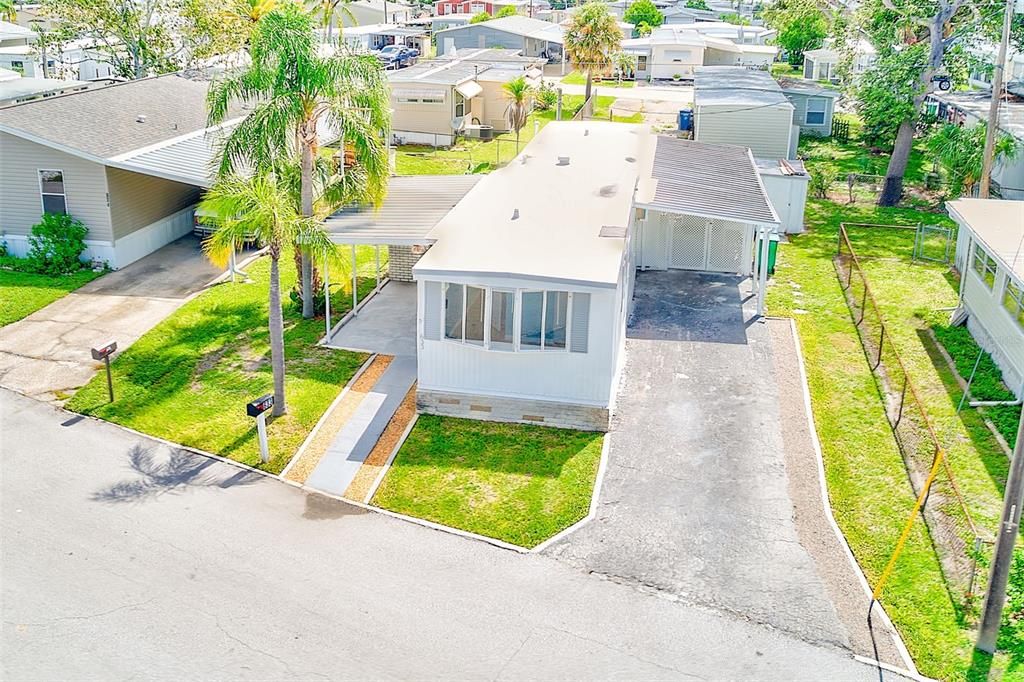 For Sale: $139,900 (3 beds, 2 baths, 720 Square Feet)