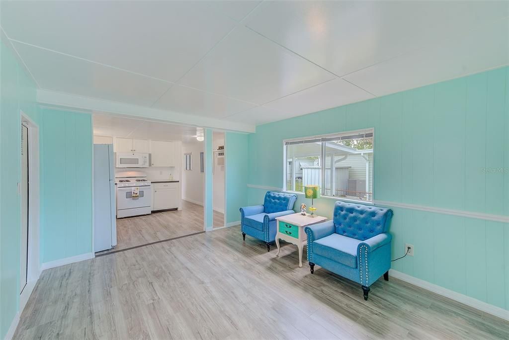 For Sale: $139,900 (3 beds, 2 baths, 720 Square Feet)