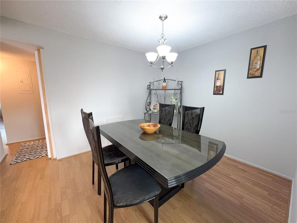 For Sale: $209,999 (2 beds, 2 baths, 1075 Square Feet)