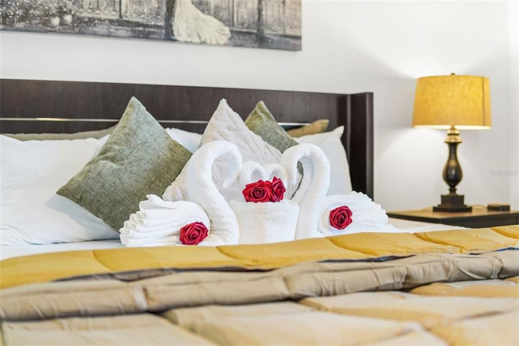 For Rent: $2,800 (5 beds, 2 baths, 1610 Square Feet)