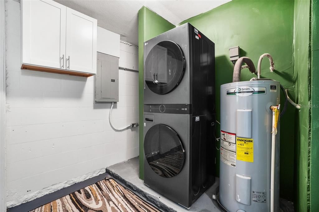 For Rent: $2,800 (5 beds, 2 baths, 1610 Square Feet)