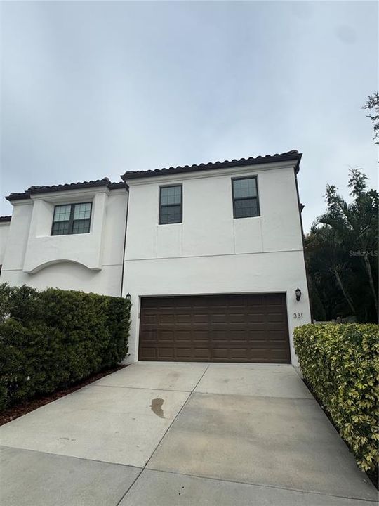 For Rent: $3,850 (4 beds, 2 baths, 1706 Square Feet)