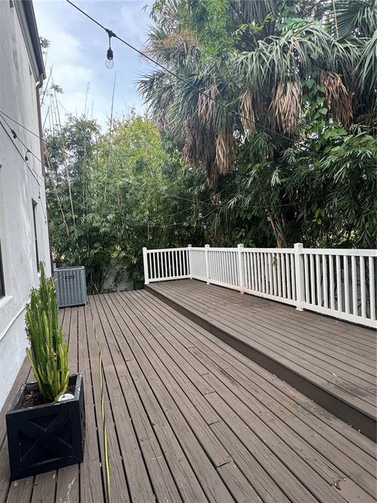 For Rent: $3,850 (4 beds, 2 baths, 1706 Square Feet)