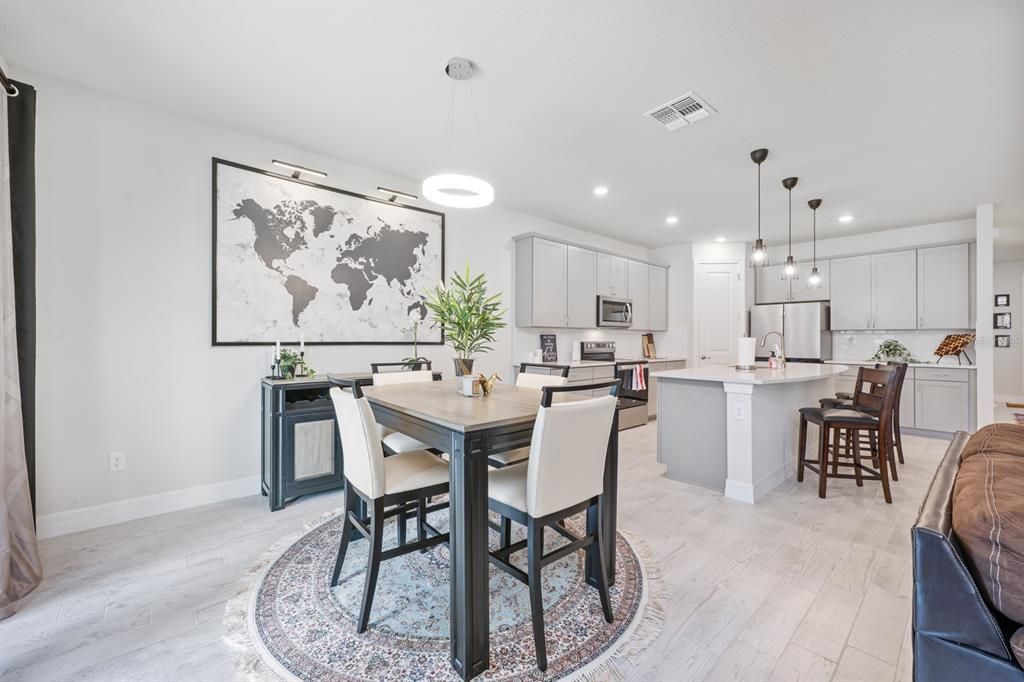 For Sale: $670,000 (4 beds, 3 baths, 2855 Square Feet)