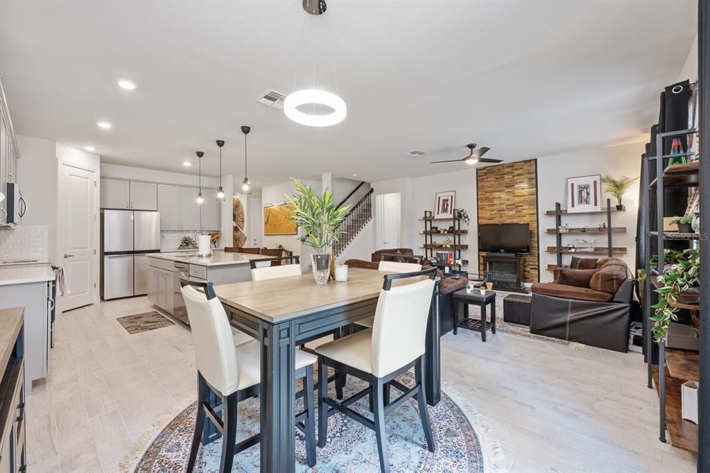 For Sale: $670,000 (4 beds, 3 baths, 2855 Square Feet)