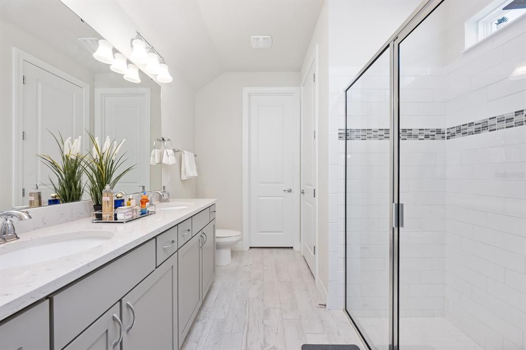 For Sale: $670,000 (4 beds, 3 baths, 2855 Square Feet)