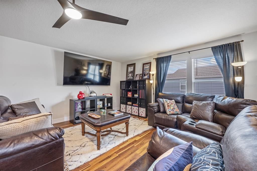 For Sale: $670,000 (4 beds, 3 baths, 2855 Square Feet)