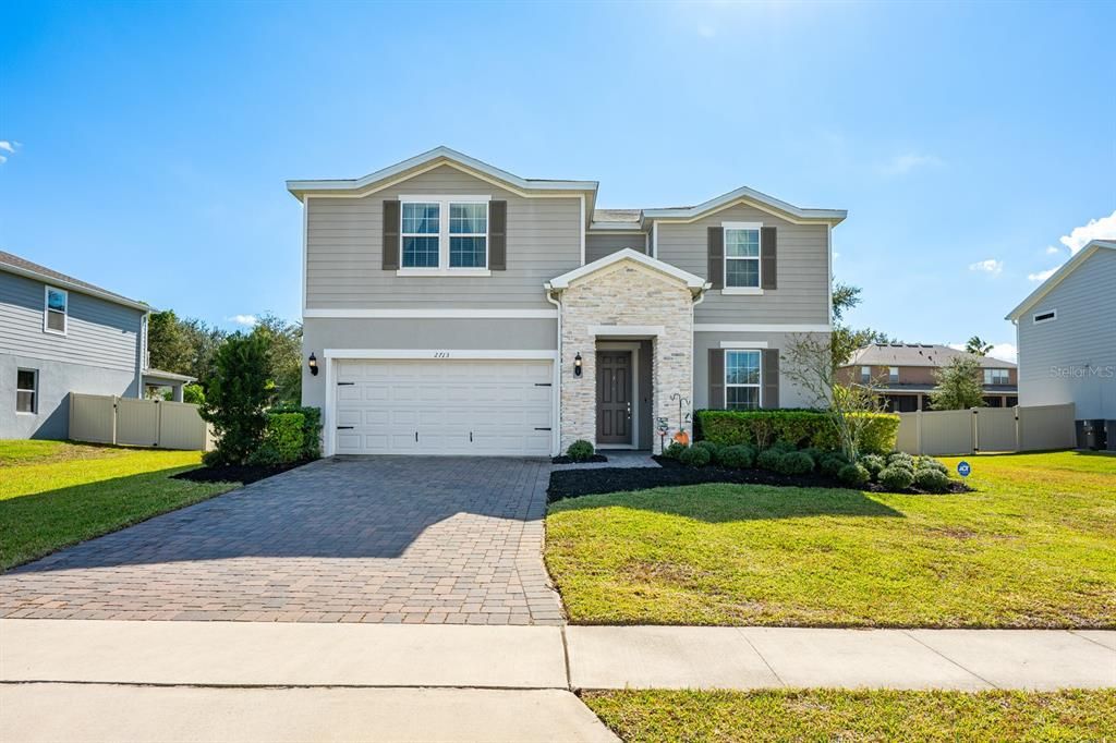 For Sale: $670,000 (4 beds, 3 baths, 2855 Square Feet)