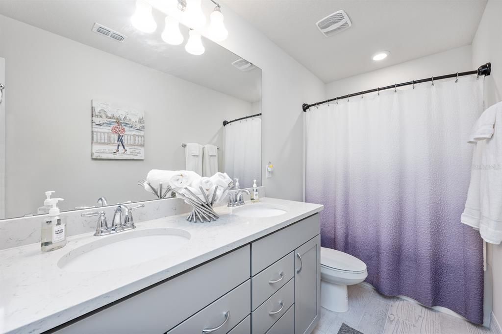 For Sale: $670,000 (4 beds, 3 baths, 2855 Square Feet)