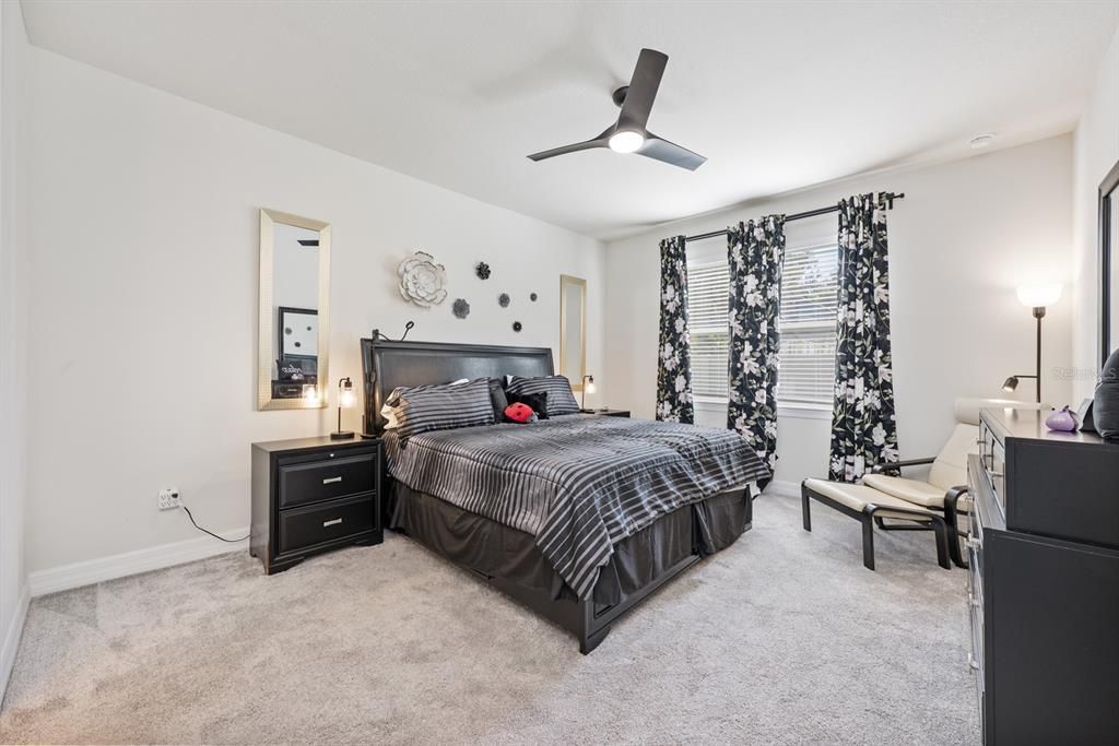 For Sale: $670,000 (4 beds, 3 baths, 2855 Square Feet)