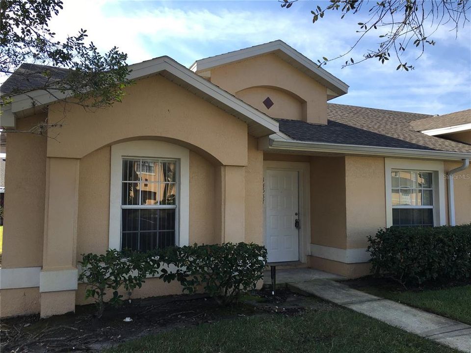 For Sale: $264,900 (3 beds, 2 baths, 1149 Square Feet)