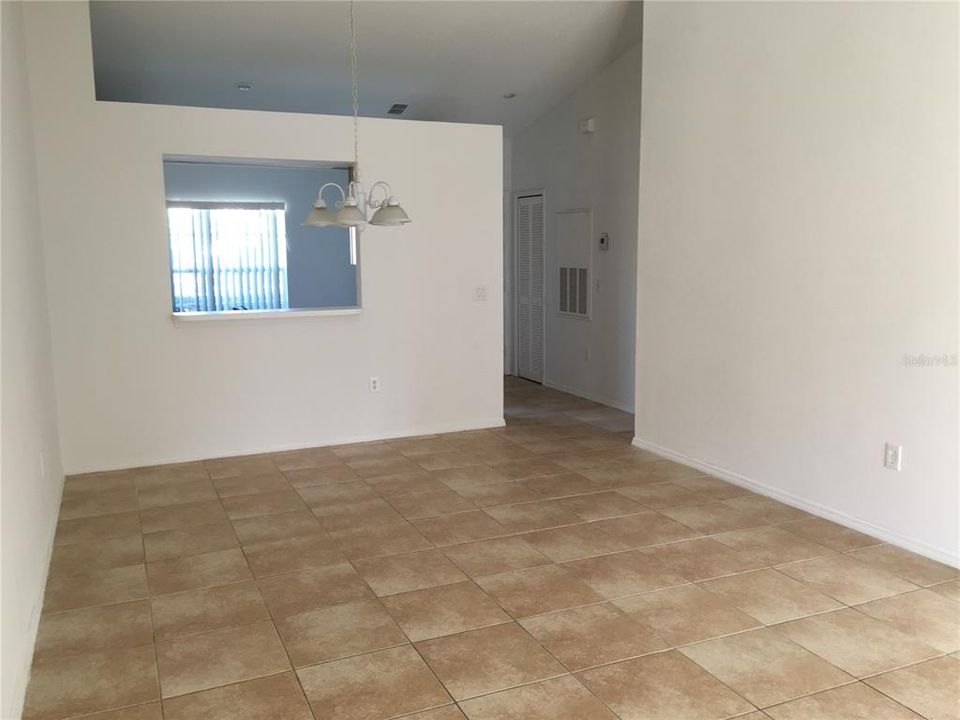 For Sale: $264,900 (3 beds, 2 baths, 1149 Square Feet)