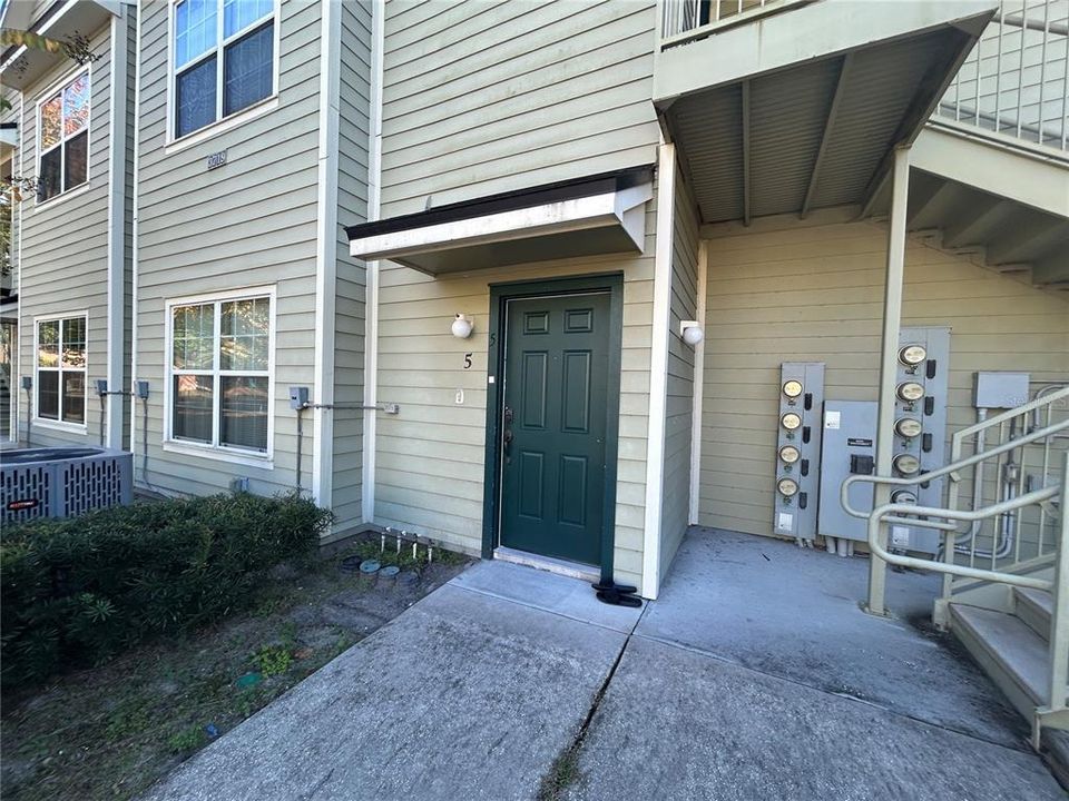 For Sale: $178,000 (2 beds, 2 baths, 1103 Square Feet)