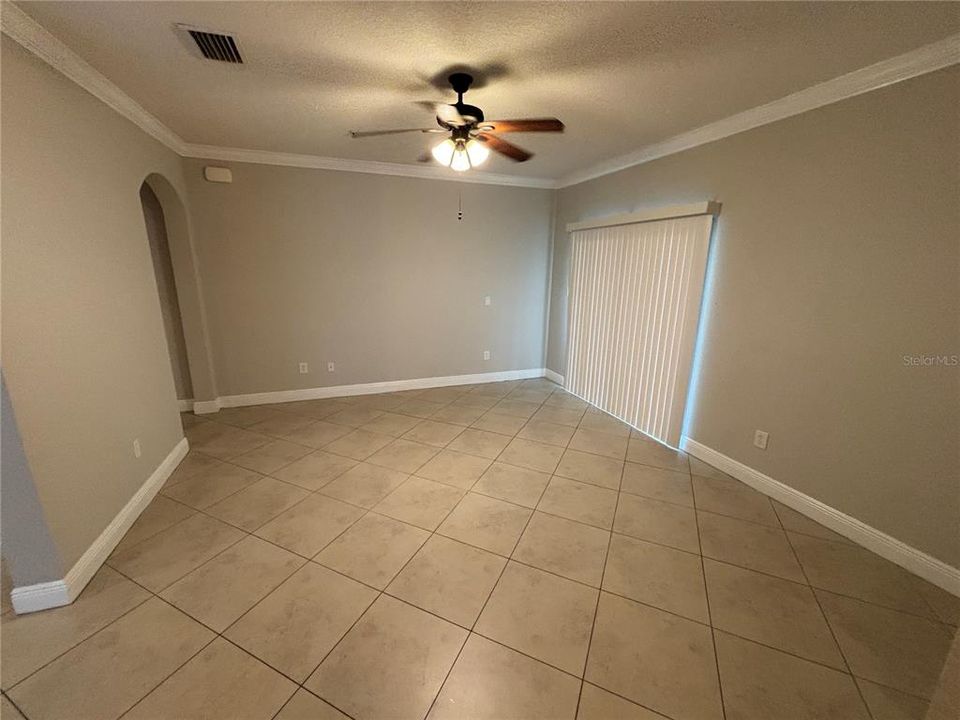 For Sale: $178,000 (2 beds, 2 baths, 1103 Square Feet)