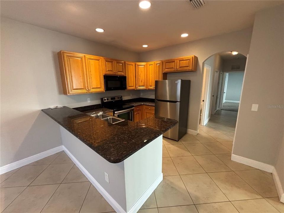 For Sale: $178,000 (2 beds, 2 baths, 1103 Square Feet)