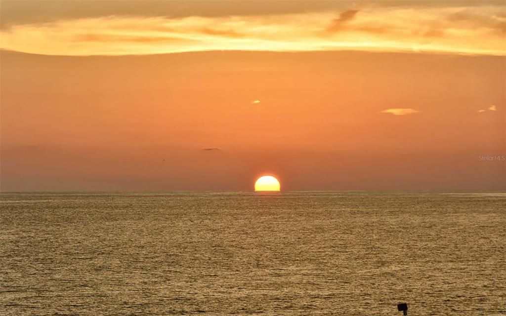 For Sale: $3,250,000 (3 beds, 4 baths, 3260 Square Feet)