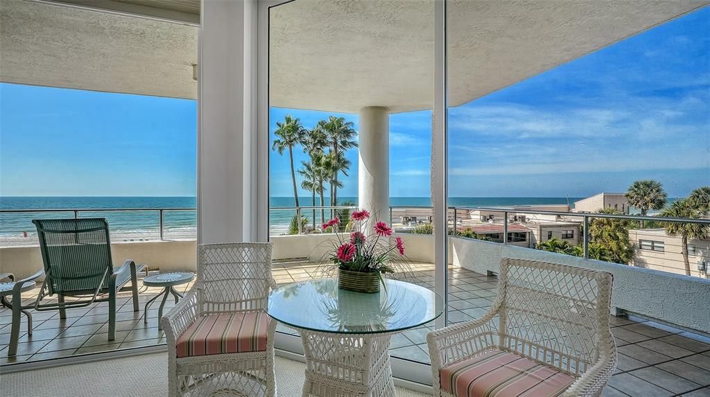 For Sale: $3,250,000 (3 beds, 4 baths, 3260 Square Feet)