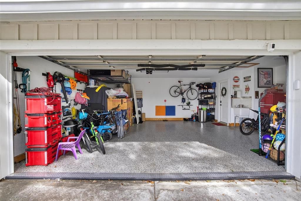 For Sale: $594,900 (3 beds, 2 baths, 2393 Square Feet)