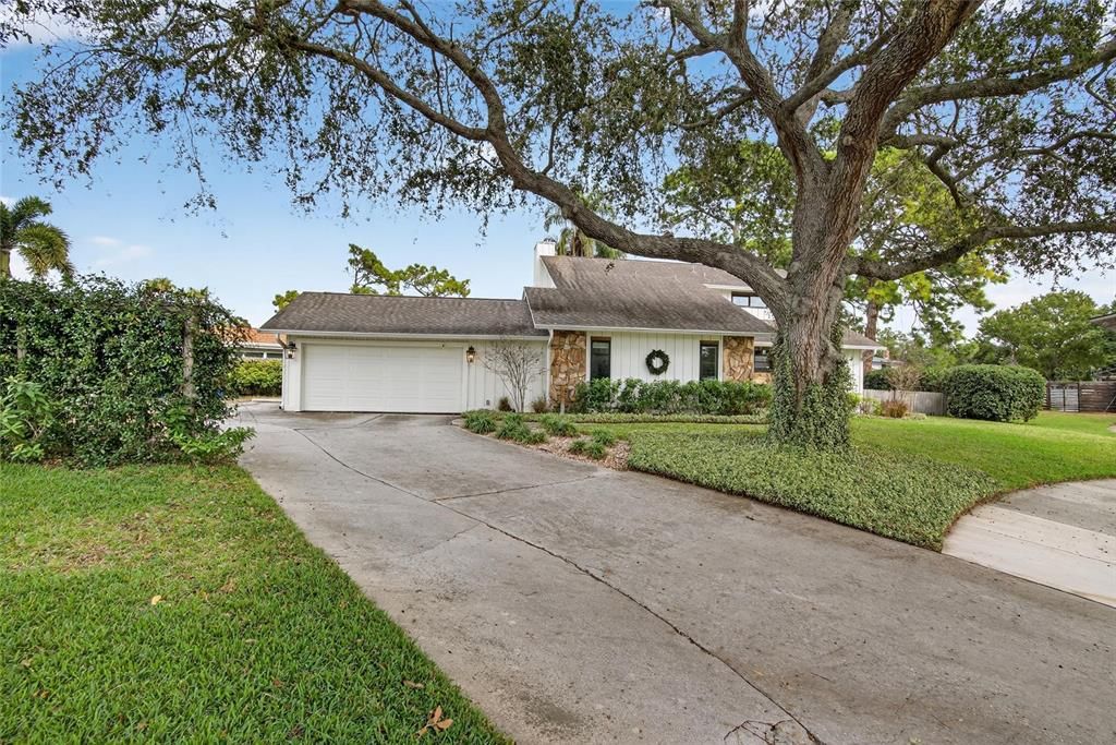 For Sale: $594,900 (3 beds, 2 baths, 2393 Square Feet)