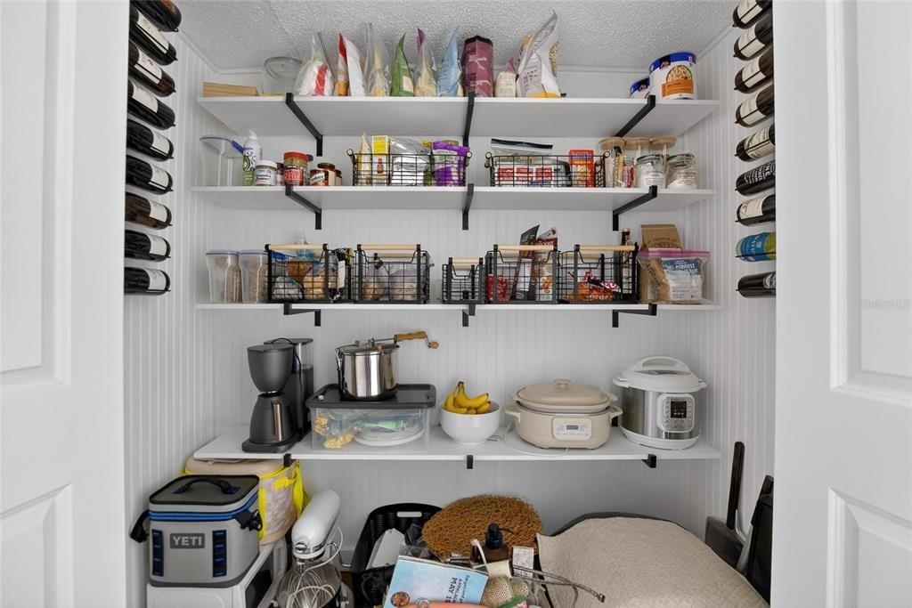 For Sale: $594,900 (3 beds, 2 baths, 2393 Square Feet)