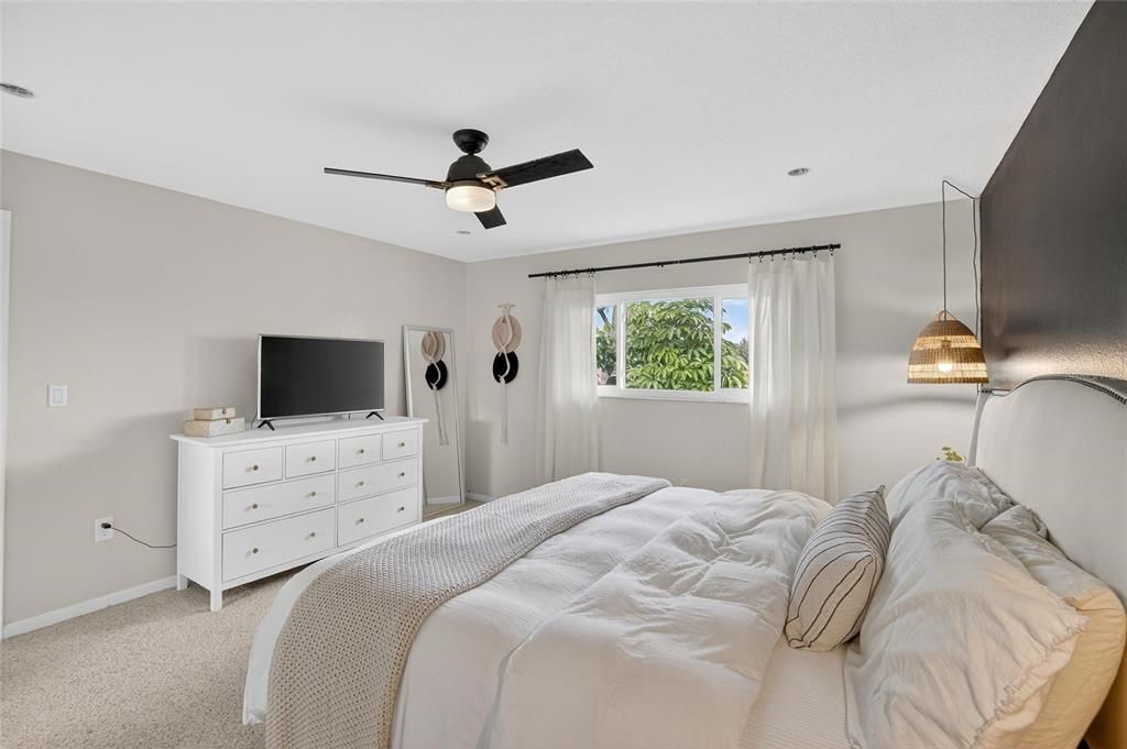 For Sale: $594,900 (3 beds, 2 baths, 2393 Square Feet)