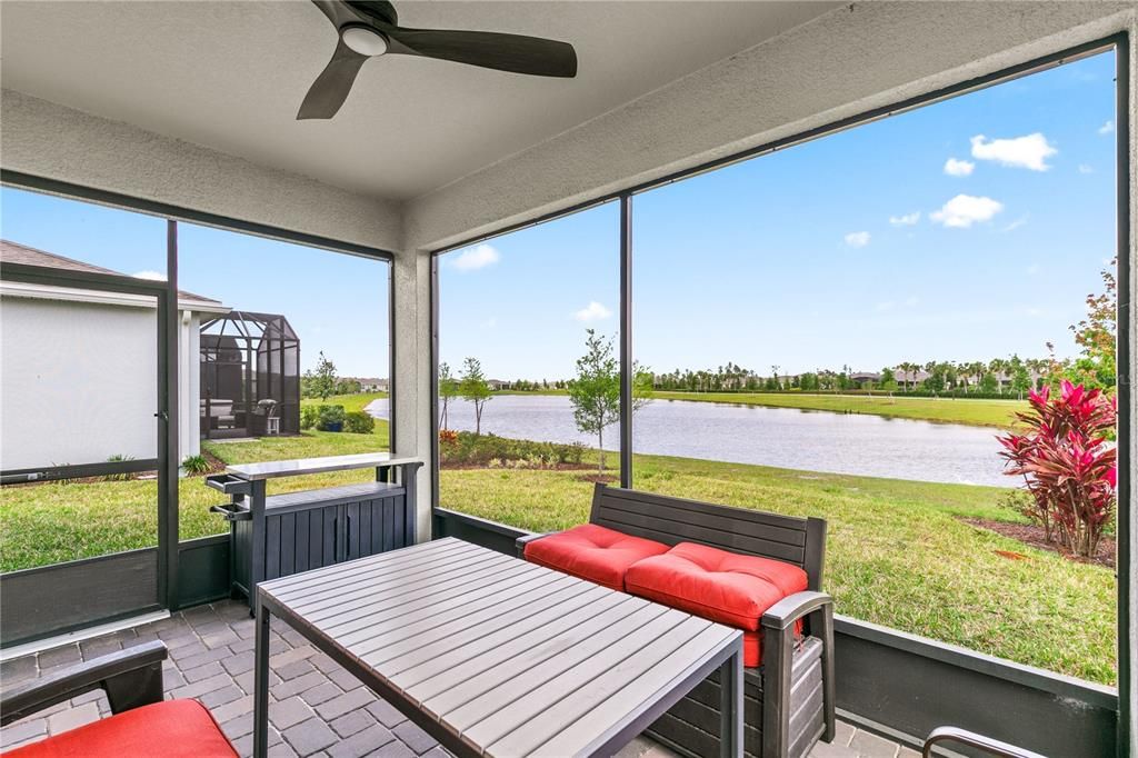 For Sale: $425,000 (2 beds, 2 baths, 1401 Square Feet)