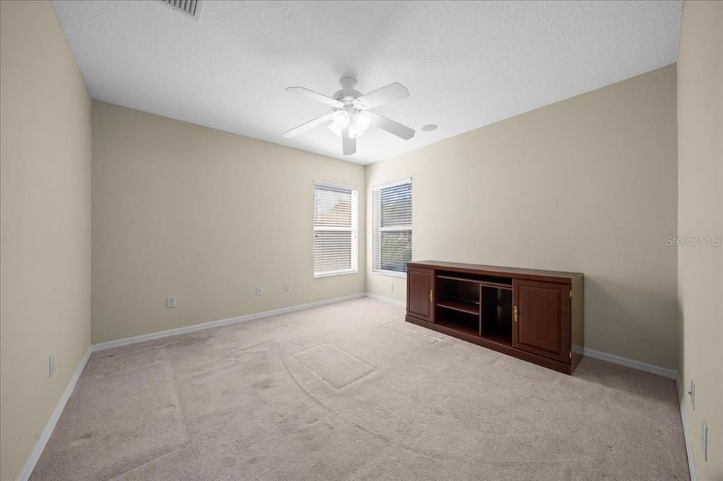 For Sale: $329,000 (3 beds, 2 baths, 2367 Square Feet)