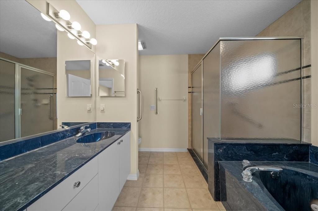 For Sale: $329,000 (3 beds, 2 baths, 2367 Square Feet)