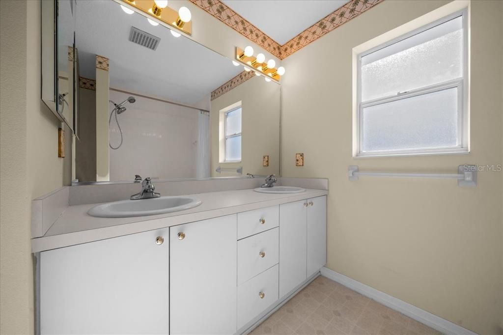 For Sale: $329,000 (3 beds, 2 baths, 2367 Square Feet)