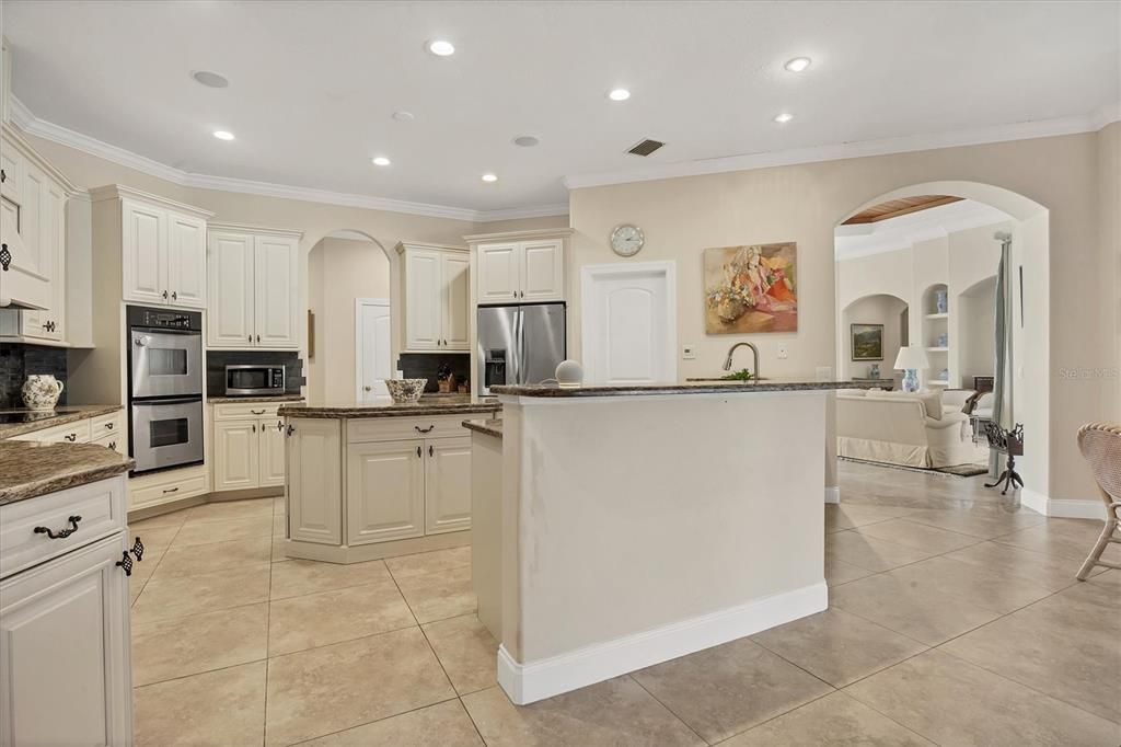 待售: $1,990,000 (5 贝兹, 3 浴室, 3954 平方英尺)