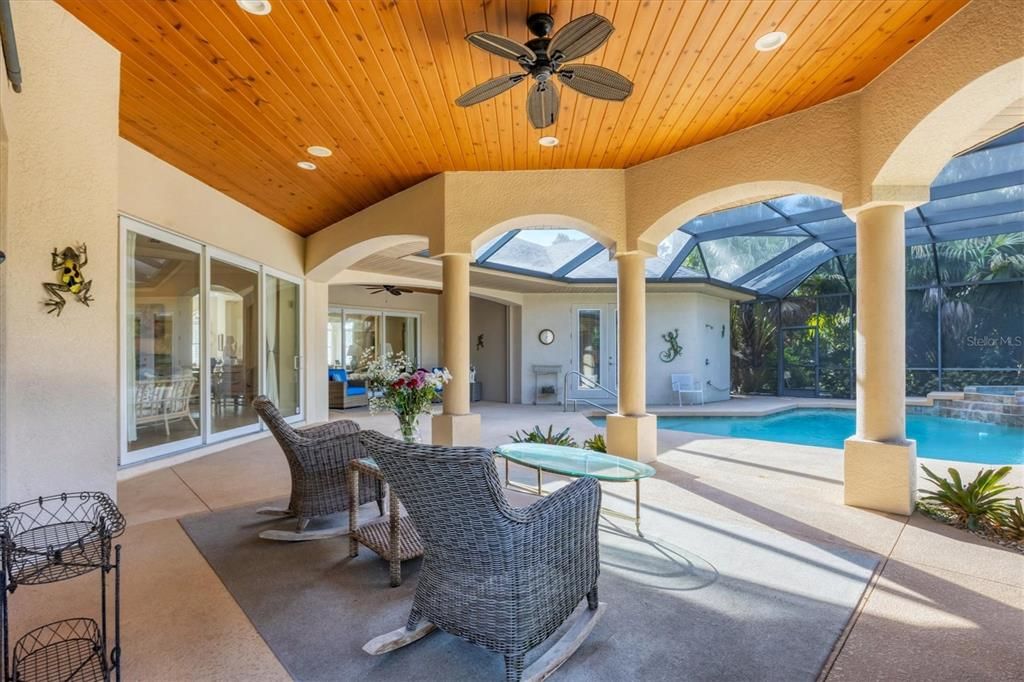 待售: $1,990,000 (5 贝兹, 3 浴室, 3954 平方英尺)