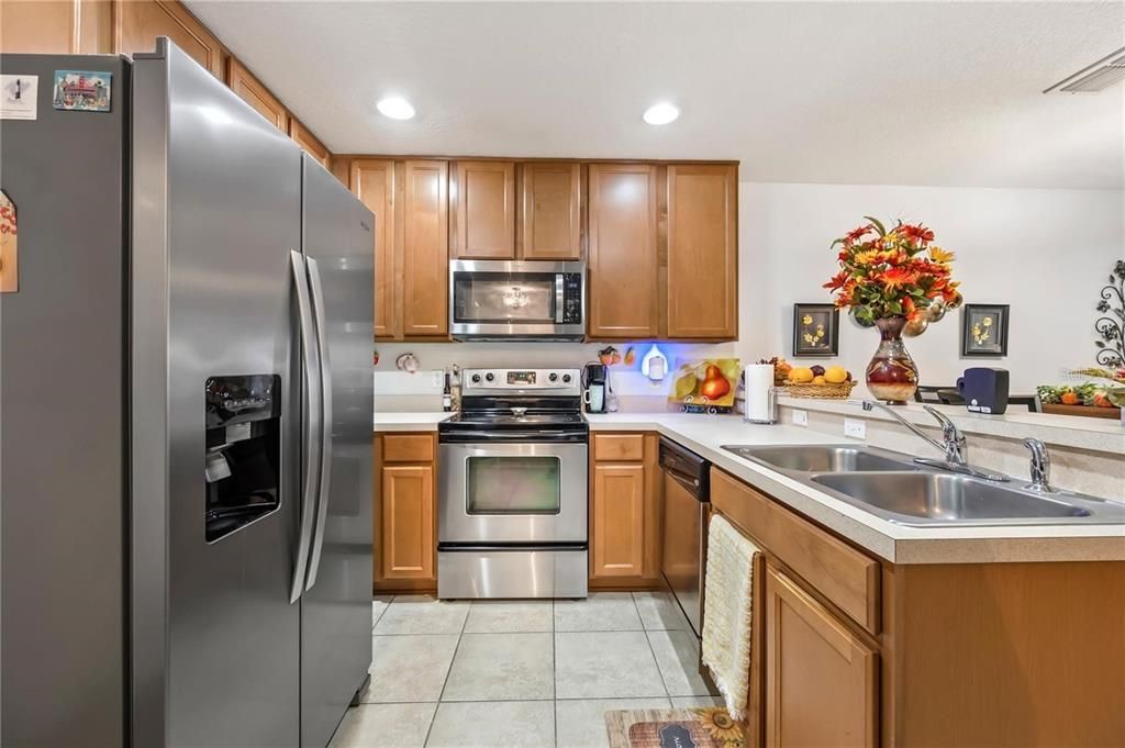 На продажу: $309,000 (3 спален, 2 ванн, 1495 Квадратных фут)