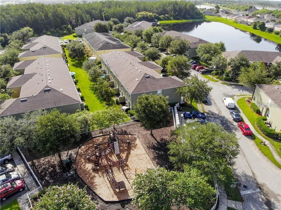 На продажу: $309,000 (3 спален, 2 ванн, 1495 Квадратных фут)