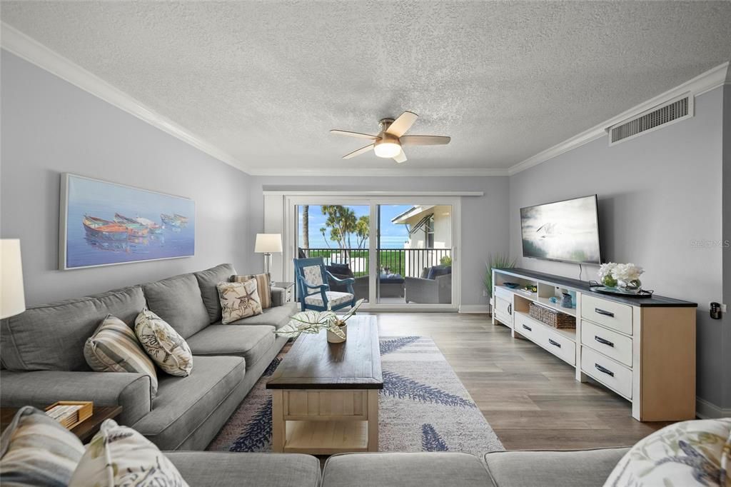 待售: $659,000 (2 贝兹, 2 浴室, 1200 平方英尺)