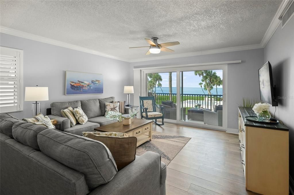 待售: $659,000 (2 贝兹, 2 浴室, 1200 平方英尺)