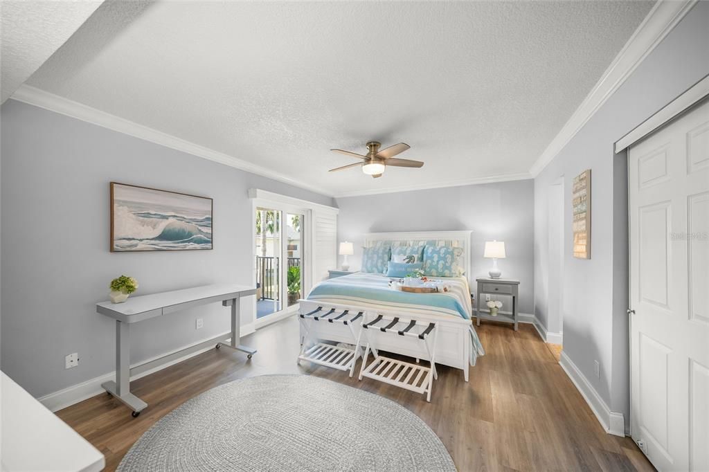 待售: $659,000 (2 贝兹, 2 浴室, 1200 平方英尺)