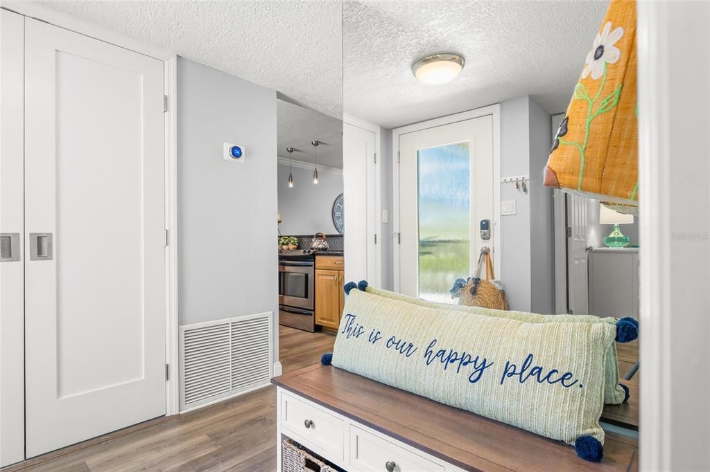 待售: $659,000 (2 贝兹, 2 浴室, 1200 平方英尺)