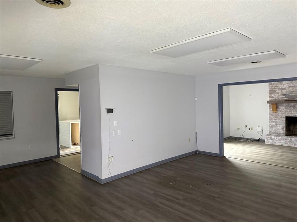 待售: $48,000 (0 贝兹, 0 浴室, 1636 平方英尺)