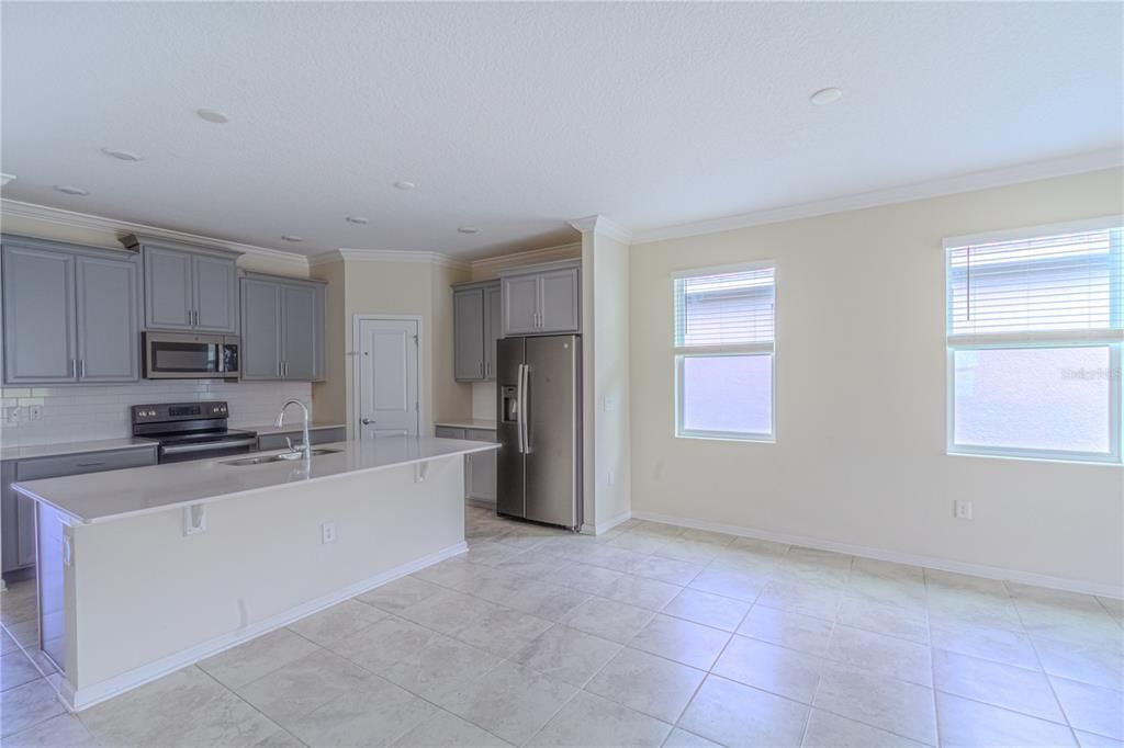 На продажу: $450,000 (3 спален, 2 ванн, 1971 Квадратных фут)