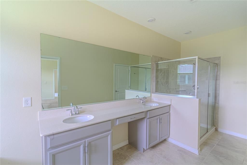 На продажу: $450,000 (3 спален, 2 ванн, 1971 Квадратных фут)