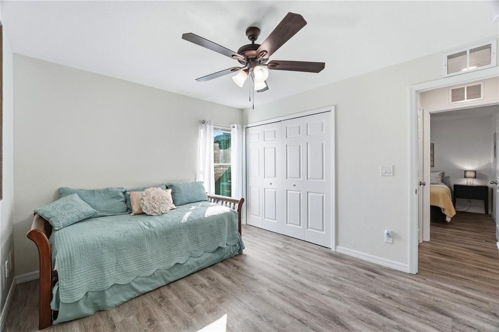 For Sale: $449,500 (4 beds, 2 baths, 1613 Square Feet)