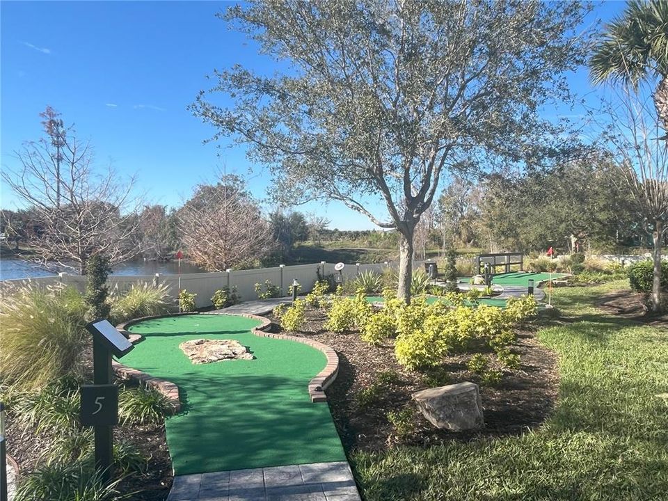 待售: $195,000 (2 贝兹, 2 浴室, 1052 平方英尺)