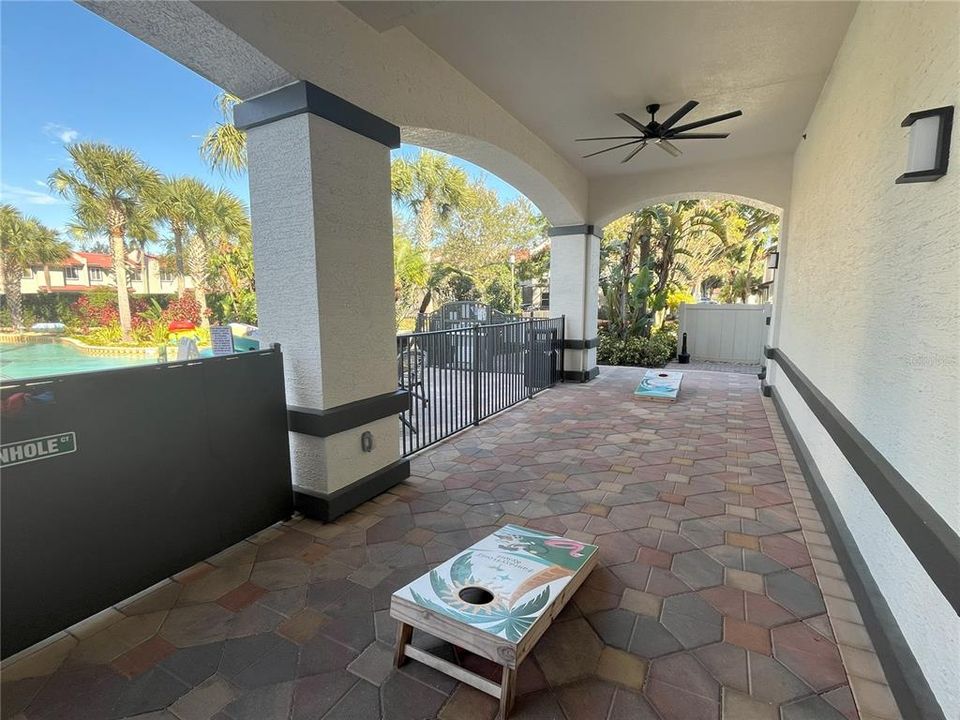 待售: $195,000 (2 贝兹, 2 浴室, 1052 平方英尺)