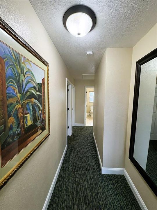 待售: $195,000 (2 贝兹, 2 浴室, 1052 平方英尺)