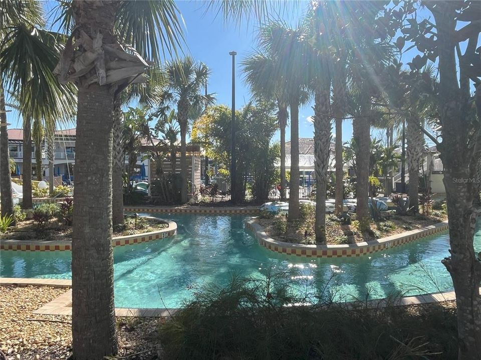 待售: $195,000 (2 贝兹, 2 浴室, 1052 平方英尺)